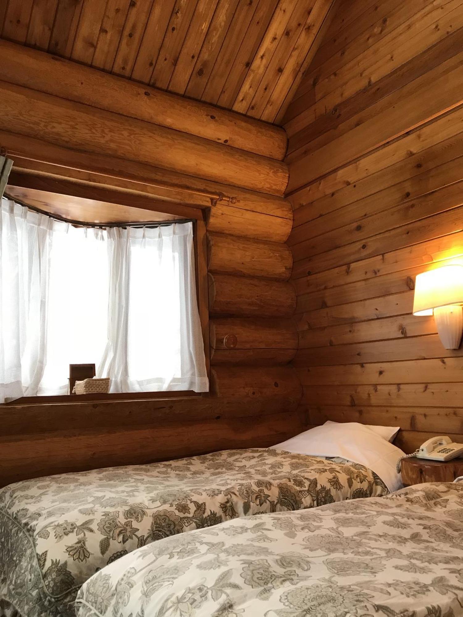 Log Hotel Kamloops Shinano  Buitenkant foto