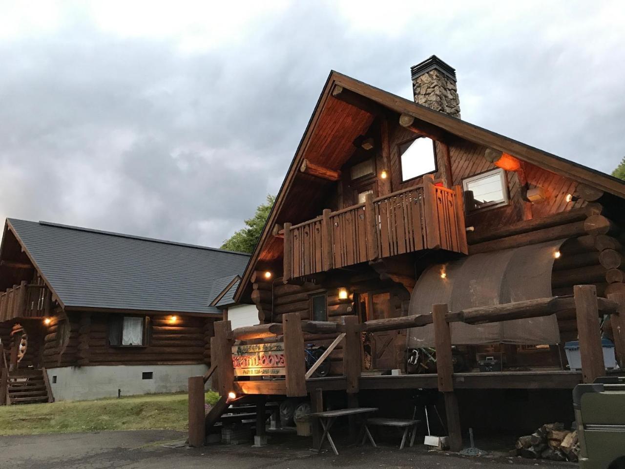 Log Hotel Kamloops Shinano  Buitenkant foto